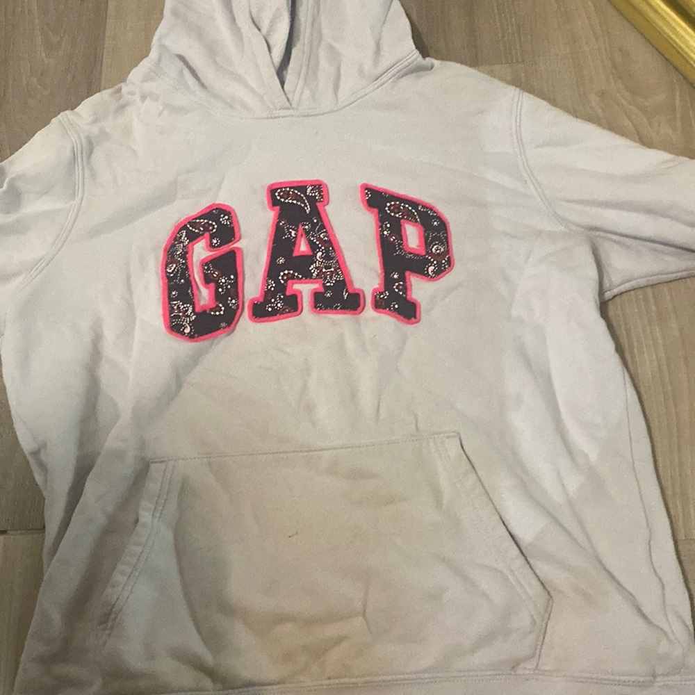Light blue Gap Sweatshirt with pink Gap design